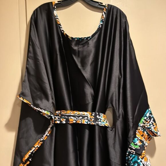 Declaj Clothing original black silky adire edge pullover dress/gown/kaftan. - Picture 9 of 12
